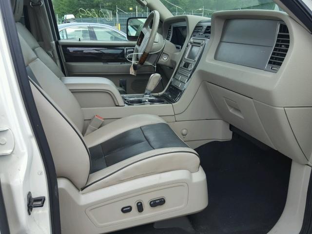 5LMFL28538LJ10704 - 2008 LINCOLN NAVIGATOR CREAM photo 5