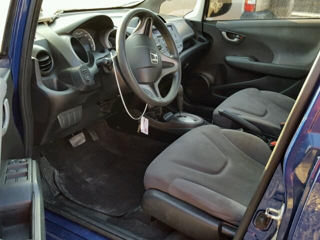 JHMGE8H24AS027050 - 2010 HONDA FIT BLUE photo 9