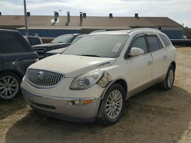 5GALRBED6AJ231556 - 2010 BUICK ENCLAVE CX WHITE photo 2