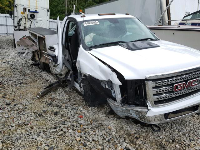 1GD312CG2EF138699 - 2014 GMC SIERRA C35 WHITE photo 9