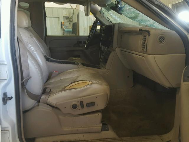 1GNEK13Z24J101578 - 2004 CHEVROLET TAHOE K150 WHITE photo 5