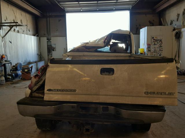 1GCHK29113E137072 - 2003 CHEVROLET SILVERADO WHITE photo 9