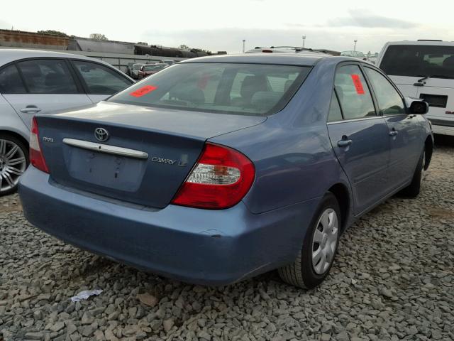 4T1BE32K92U618628 - 2002 TOYOTA CAMRY LE BLUE photo 4