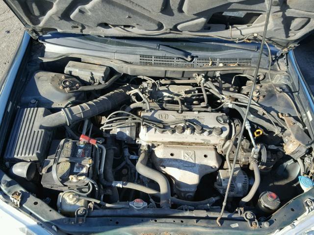 1HGCG5645WA103094 - 1998 HONDA ACCORD GREEN photo 7