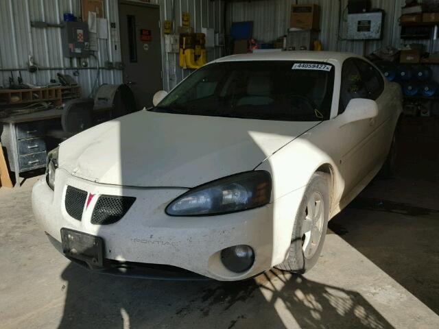 2G2WP552271103744 - 2007 PONTIAC GRAND PRIX WHITE photo 2