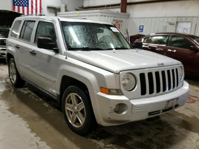 1J8FT48WX8D520303 - 2008 JEEP PATRIOT LI SILVER photo 1