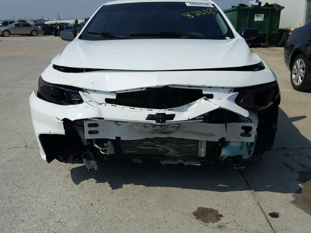 1G1ZB5ST4GF267910 - 2016 CHEVROLET MALIBU LS თეთრი ფოტო 9
