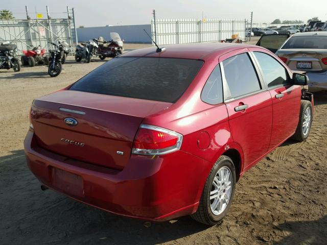 1FAHP3FN7BW150566 - 2011 FORD FOCUS SE RED photo 4