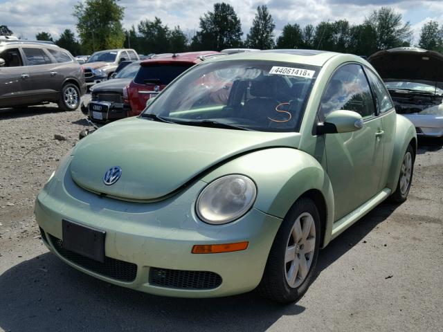 3VWRW31C67M500507 - 2007 VOLKSWAGEN NEW BEETLE 绿色 照片 2