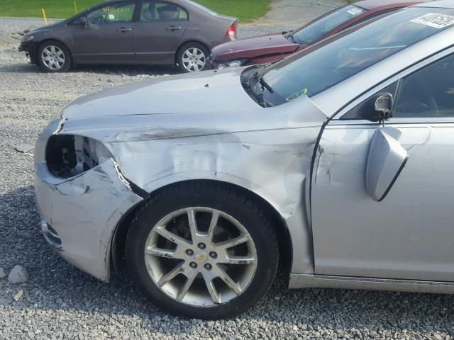 1G1ZE5E02CF135988 - 2012 CHEVROLET MALIBU LTZ 银色 照片 9