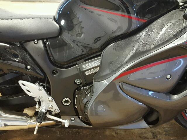 JS1GX72B7G2100767 - 2016 SUZUKI GSX1300 RA BLACK photo 7