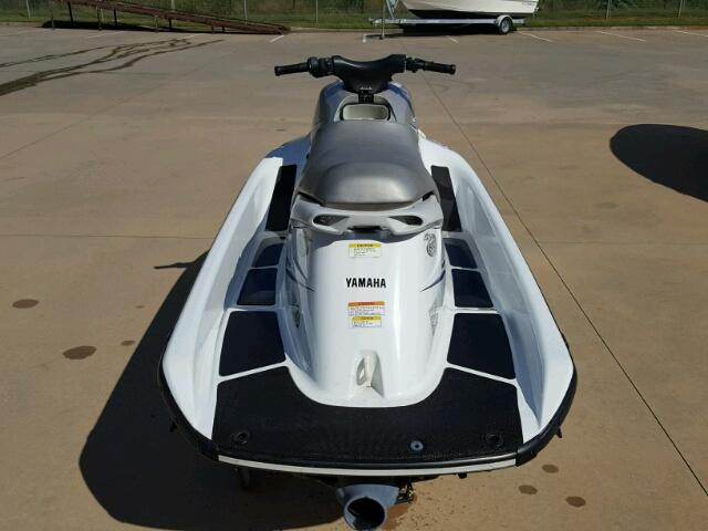 YAMA3293H900 - 2000 YAMAHA WAVERUNNER WHITE photo 4