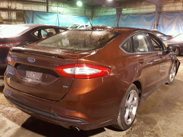 3FA6P0H75FR190870 - 2015 FORD FUSION SE MAROON photo 4