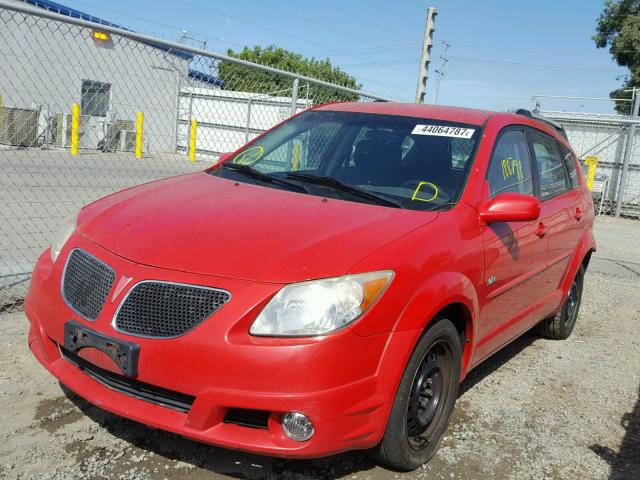 5Y2SL63855Z461704 - 2005 PONTIAC VIBE RED photo 2