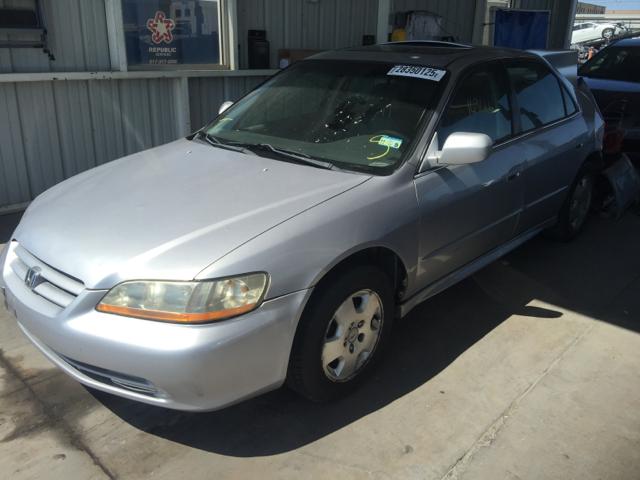 1HGCG16541A025790 - 2001 HONDA ACCORD EX SILVER photo 2