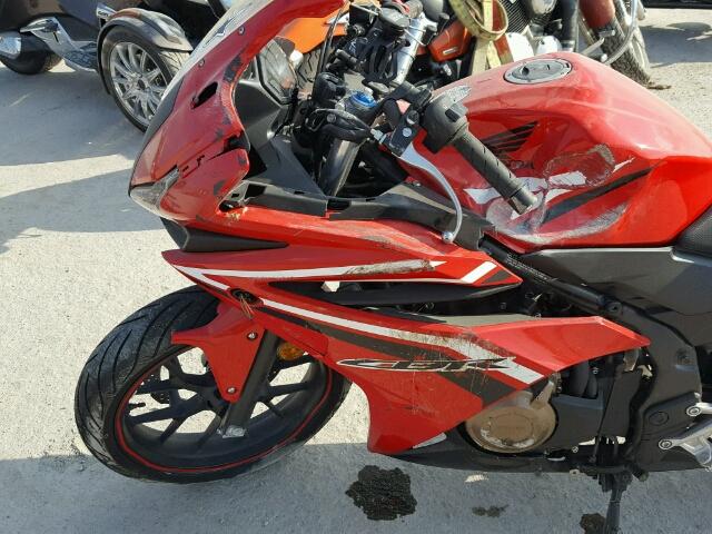 MLHPC4462H5400133 - 2017 HONDA CBR500 R RED photo 9