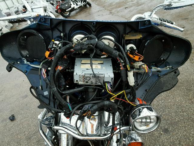 1HD1FC4148Y642174 - 2008 HARLEY-DAVIDSON FLHTCUI BLUE photo 9