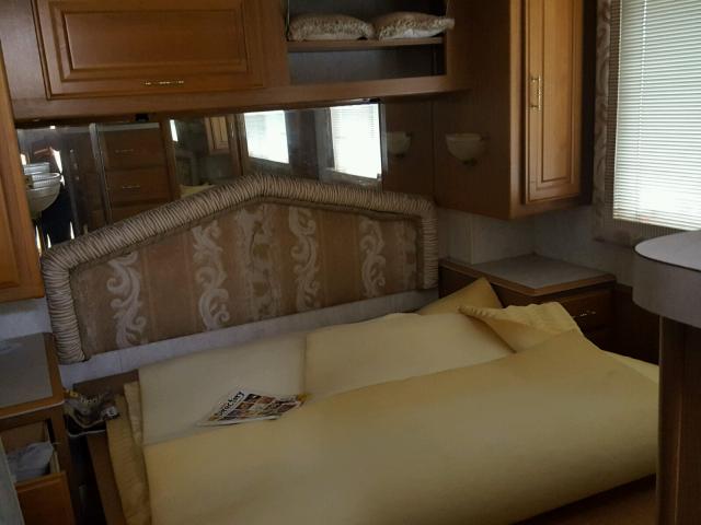 4UZ6XFBC5XCB38317 - 1999 FREIGHTLINER CHASSIS X BEIGE photo 6