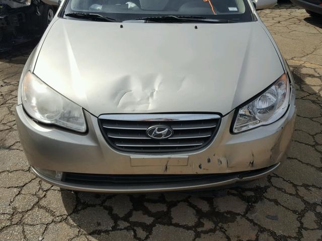 KMHDU46D88U487147 - 2008 HYUNDAI ELANTRA GL GOLD photo 9