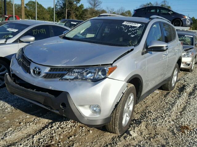 JTMWFREVXEJ019609 - 2014 TOYOTA RAV4 XLE SILVER photo 2