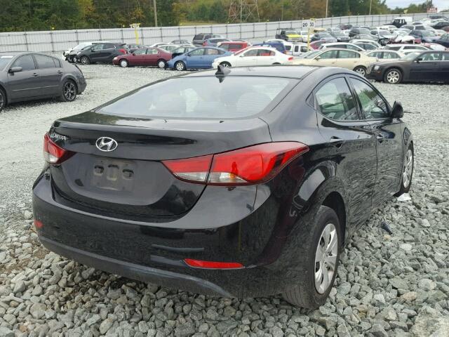 5NPDH4AE1GH718214 - 2016 HYUNDAI ELANTRA SE BLACK photo 4