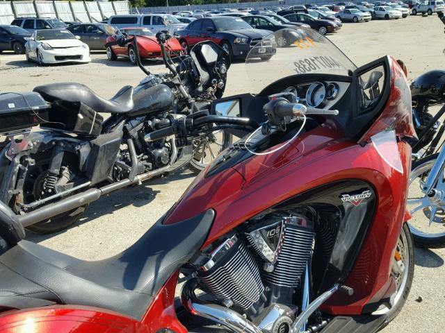 5VPSW36N4F3040411 - 2015 VICTORY MOTORCYCLES VISION TOU RED photo 5