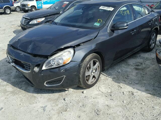 YV1622FS5C2144851 - 2012 VOLVO S60 T5 GRAY photo 2