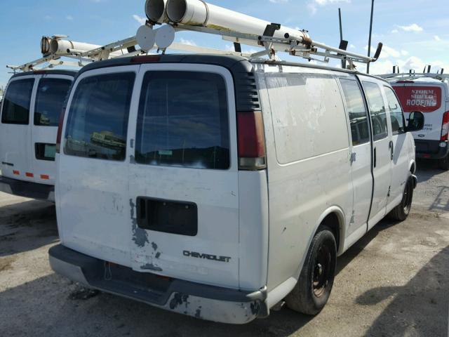 1GCEG15W6V1047586 - 1997 CHEVROLET EXPRESS G1 WHITE photo 4