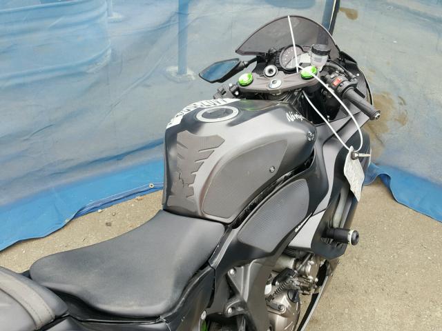 JKBZXJE11FA017277 - 2015 KAWASAKI ZX636 E BLACK photo 5