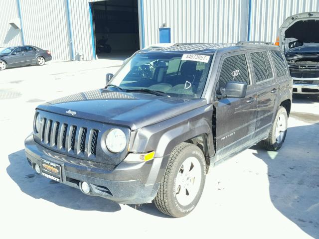 1C4NJPBB5FD145823 - 2015 JEEP PATRIOT SP GRAY photo 2