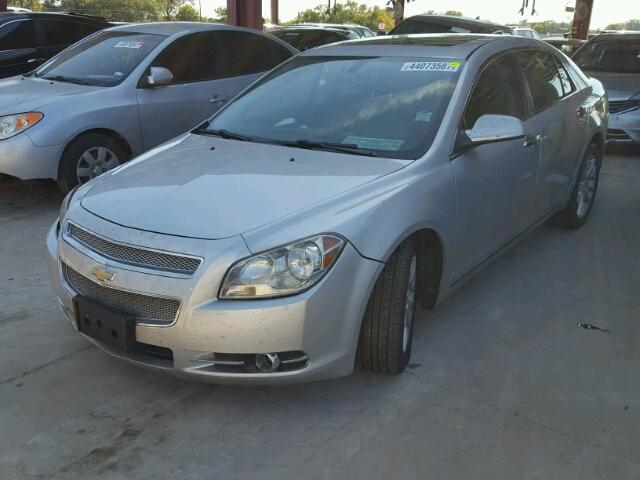 1G1ZK57719F257351 - 2009 CHEVROLET MALIBU LTZ 银色 照片 2