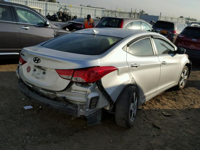 5NPDH4AE0DH363015 - 2013 HYUNDAI ELANTRA GL SILVER photo 4