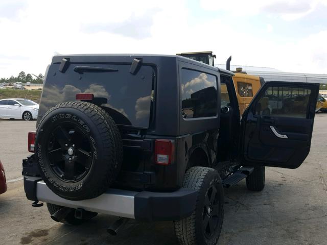 1C4AJWBG7CL107032 - 2012 JEEP WRANGLER S შავი ფოტო 4