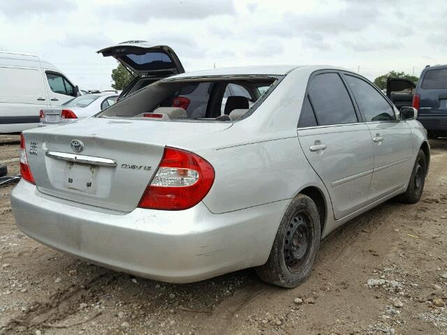 4T1BE32K73U189748 - 2003 TOYOTA CAMRY LE GRAY photo 4