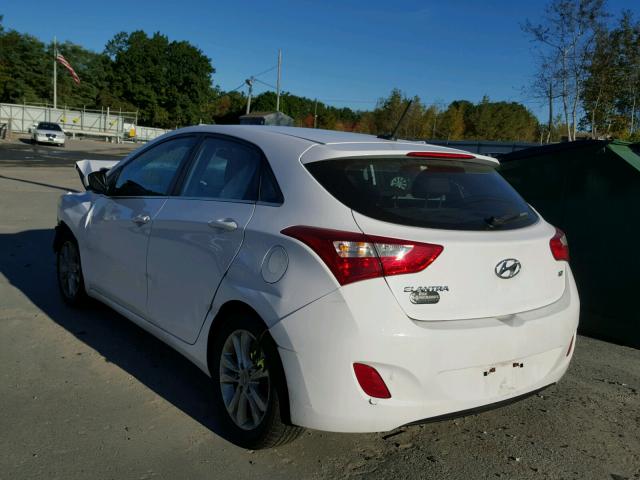 KMHD35LH0FU244607 - 2015 HYUNDAI ELANTRA GT WHITE photo 3