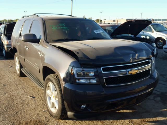 1GNSKAE07BR259740 - 2011 CHEVROLET TAHOE K150 GRAY photo 2