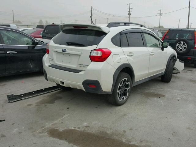 JF2GPABC3HG226075 - 2017 SUBARU CROSSTREK WHITE photo 4