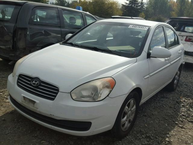 KMHCN46C96U051646 - 2006 HYUNDAI ACCENT GLS WHITE photo 2