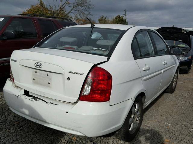 KMHCN46C96U051646 - 2006 HYUNDAI ACCENT GLS WHITE photo 4