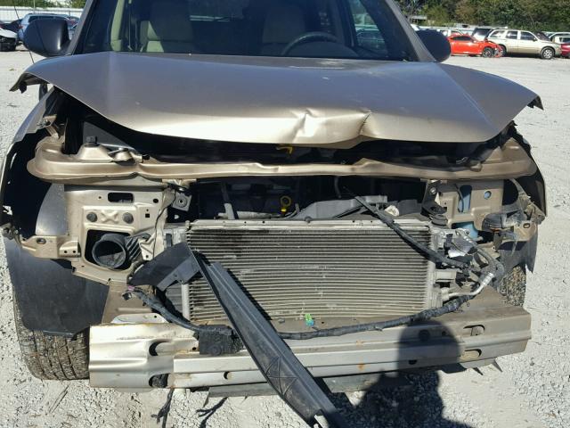 2CNDL23F056195774 - 2005 CHEVROLET EQUINOX GOLD photo 9