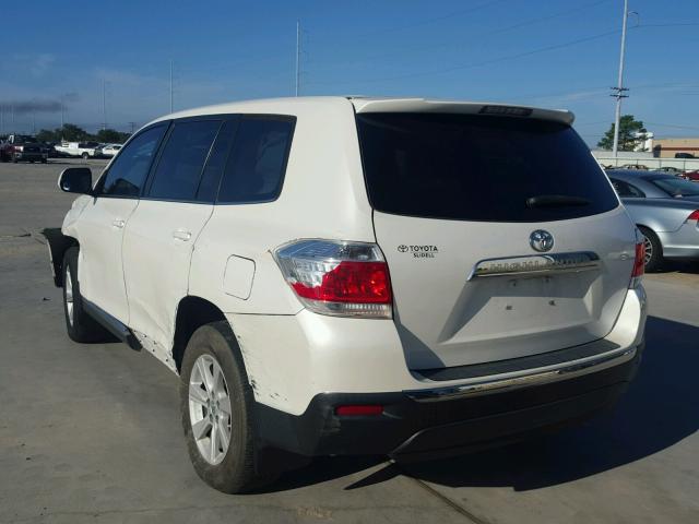 5TDZA3EH1DS040899 - 2013 TOYOTA HIGHLANDER WHITE photo 3