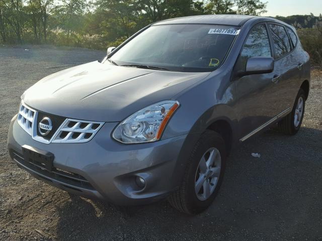 JN8AS5MT1DW502281 - 2013 NISSAN ROGUE S GRAY photo 2