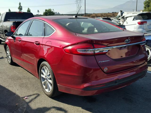 3FA6P0H74HR105665 - 2017 FORD FUSION SE RED photo 3