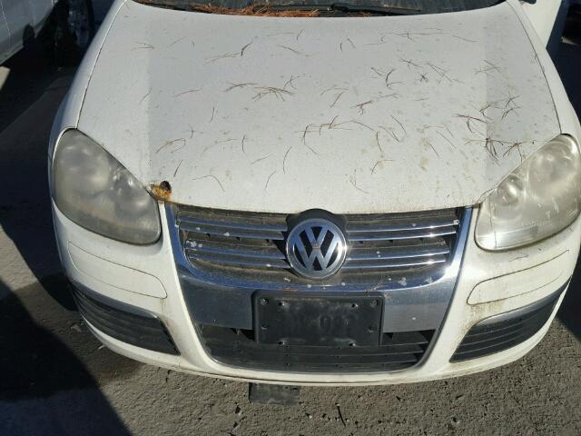 3VWSG71K16M803271 - 2006 VOLKSWAGEN JETTA WHITE photo 7