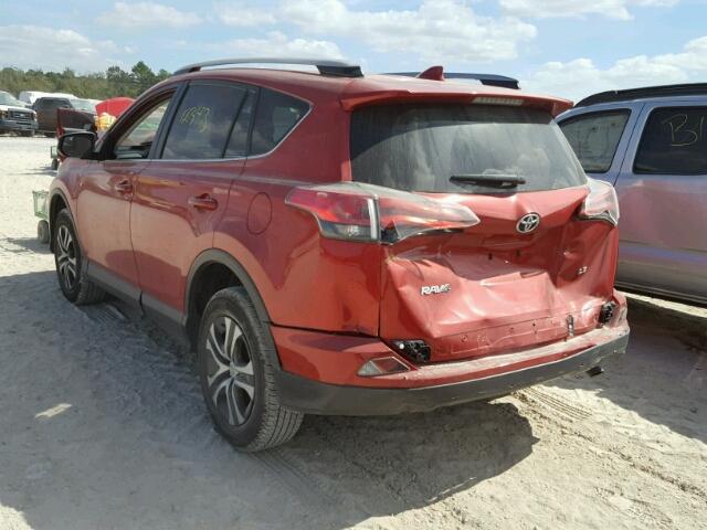 JTMZFREV2HJ100900 - 2017 TOYOTA RAV4 LE Կարմիր լուսանկար 3
