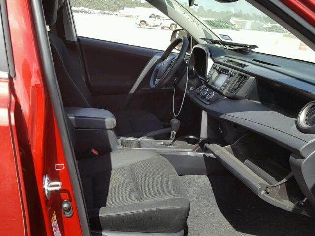 JTMZFREV2HJ100900 - 2017 TOYOTA RAV4 LE Կարմիր լուսանկար 5
