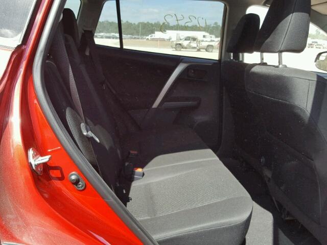 JTMZFREV2HJ100900 - 2017 TOYOTA RAV4 LE Կարմիր լուսանկար 6