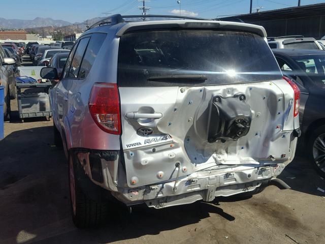 JTMZK32VX66003022 - 2006 TOYOTA RAV4 SILVER photo 3