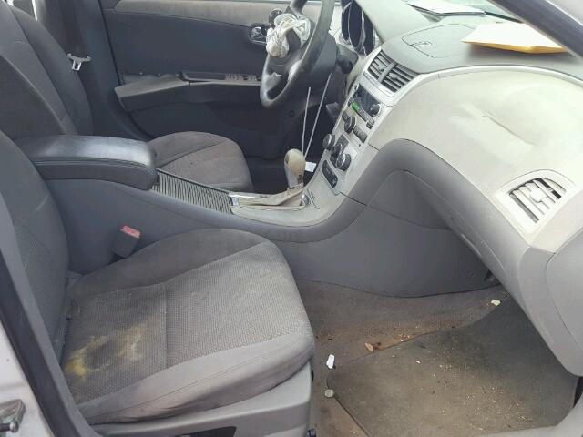 1G1ZA5E01A4101593 - 2010 CHEVROLET MALIBU LS თეთრი ფოტო 5