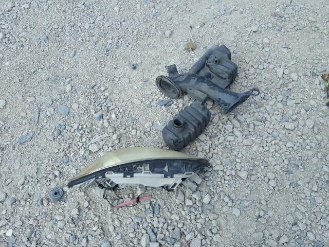 1G1ZA5E01A4101593 - 2010 CHEVROLET MALIBU LS თეთრი ფოტო 9